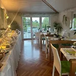 Marijam-haus Homestay *